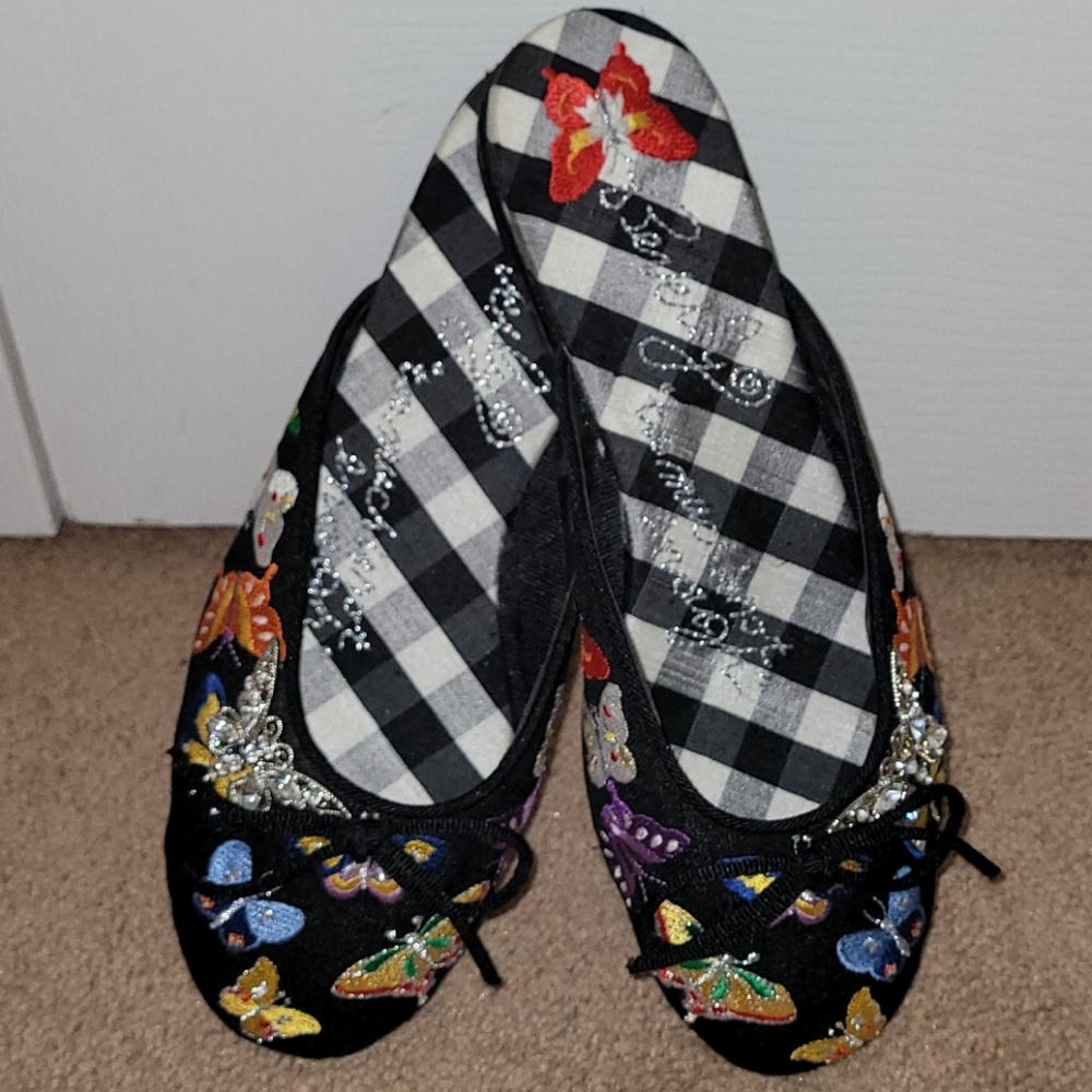 Beverly Feldman Slip on mules 6M